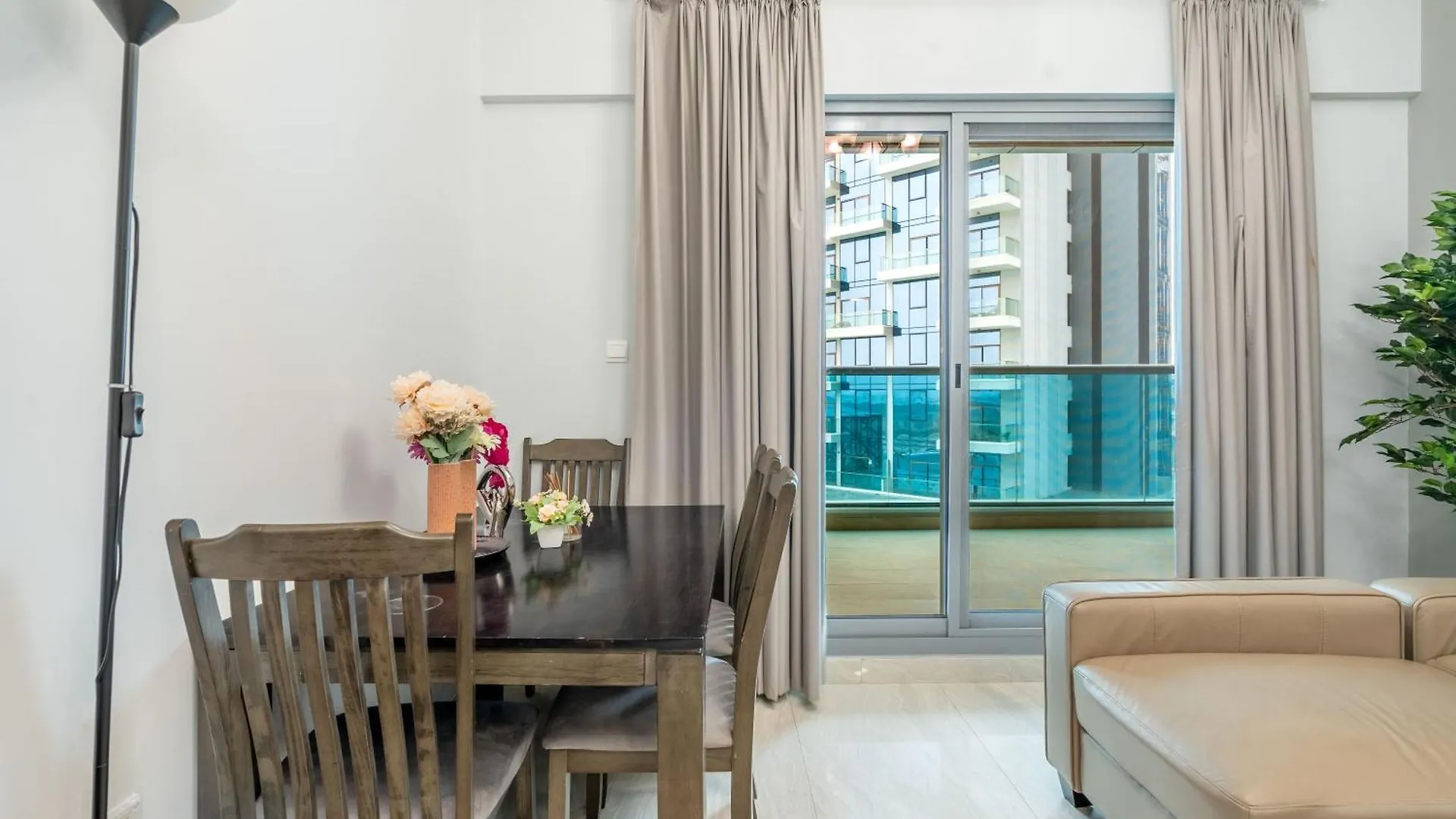 Stylish Apartment In Business Bay Dubaj